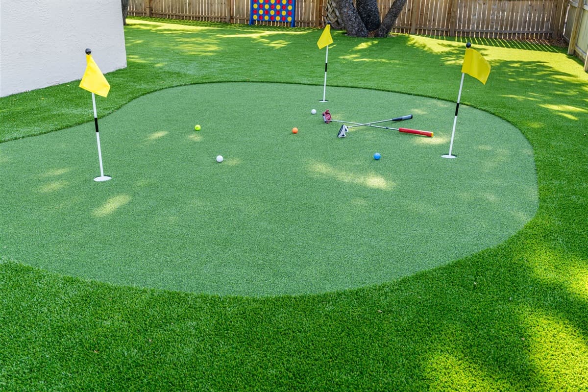 Mini golf