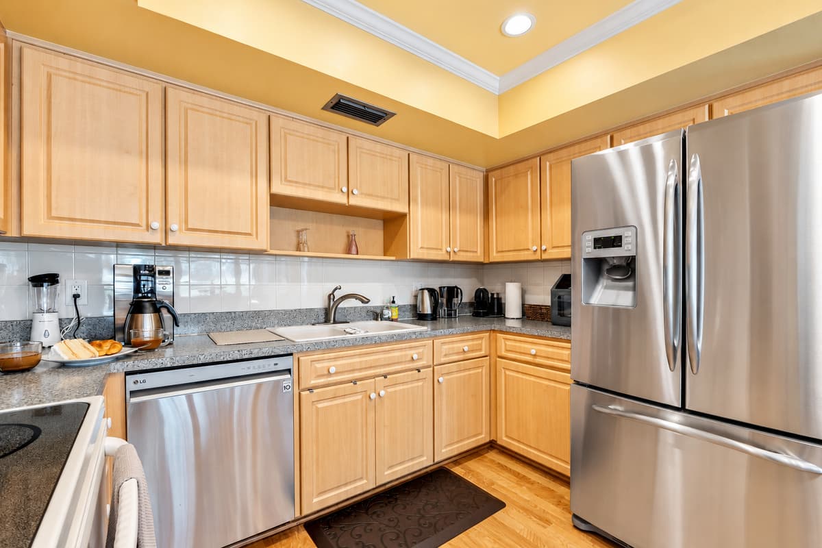Adorned with modern elegance, our kitchen is a haven for both seasoned chefs and aspiring cooks alike.