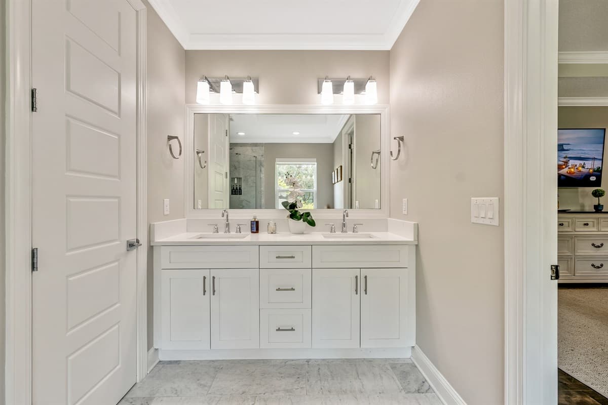 Designed to provide the ultimate retreat from the hustle and bustle of everyday life, this space offers a perfect blend of comfort and functionality.