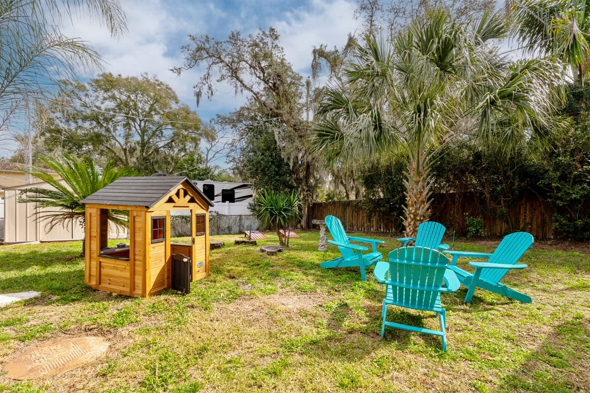 Lush greenery surrounds you on all sides, providing a sense of privacy and seclusion that allows you to fully immerse yourself in the present moment.