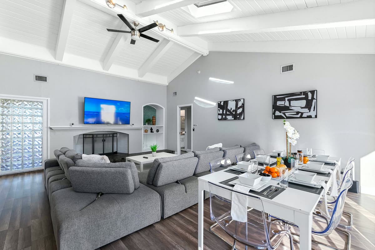 Soaring ceilings, skylights, and a seamless connection to the outdoor pool area make this room the heart of your tropical getaway.