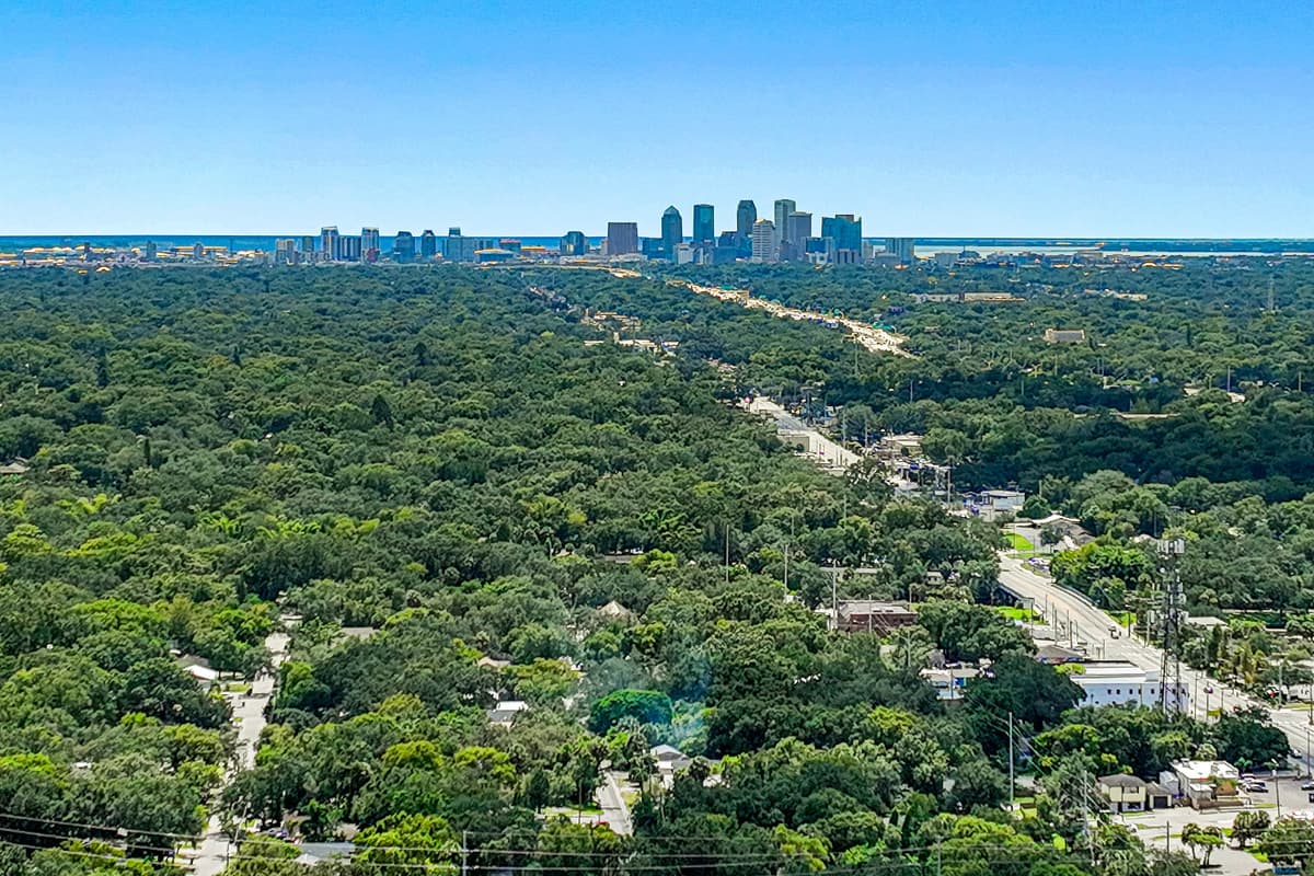 Incredible aerial view of our safe and wonderful neighborhood. Enjoy the view outside showcasing beautiful properties in the area. Do you like this property? Don't hesitate and send us an inquiry as soon as possible!