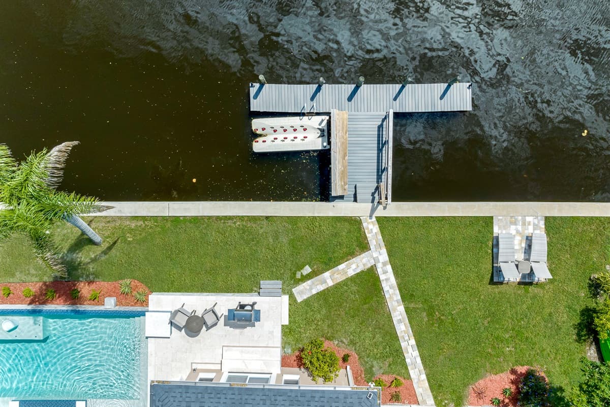 Aerial view of the beautiful dock in the lake. Make the most of your stay in this amazing property. 