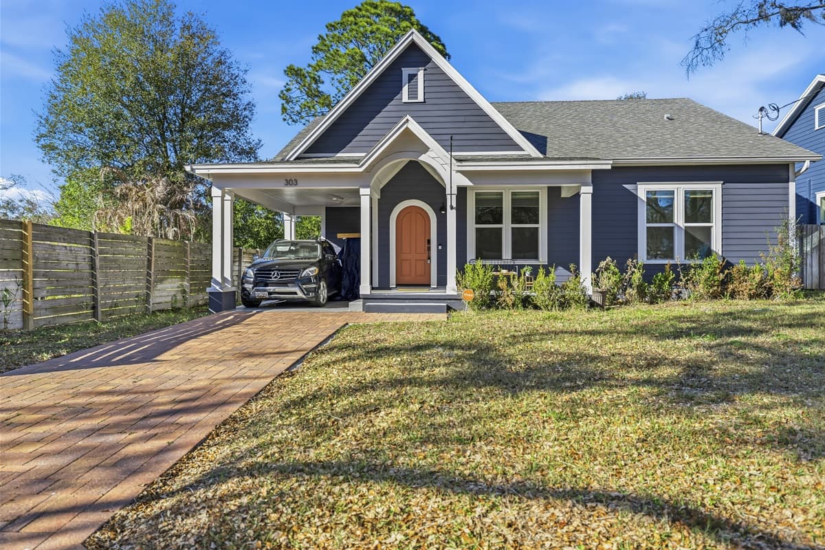 Parking Note: The black vehicle parked under the carport belongs to the homeowner and will remain there during your stay. You are welcome to use the rest of the driveway to park your vehicles. 