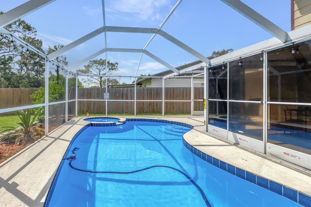 Come, make a splash in style!