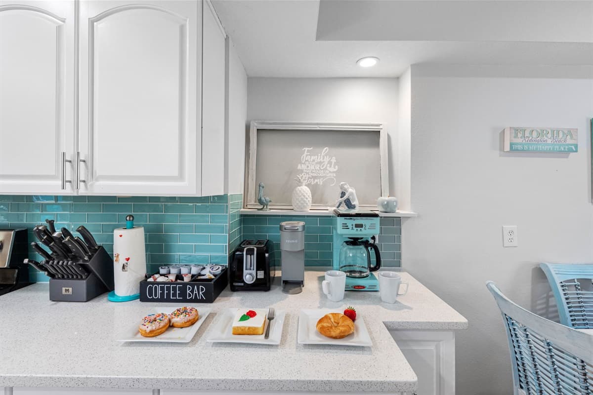 This kitchen is ready for anything, whether you’re whipping up a quick snack or preparing a gourmet meal.