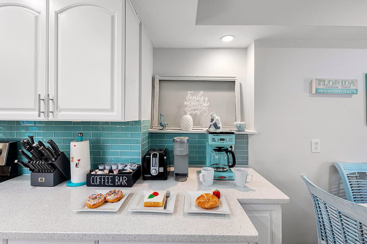 This kitchen is ready for anything, whether you’re whipping up a quick snack or preparing a gourmet meal.