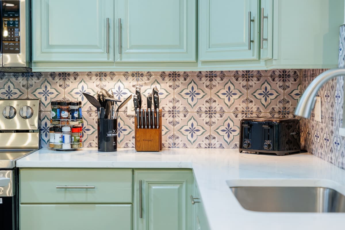 Dining and kitchen details at Flamingo Palms.