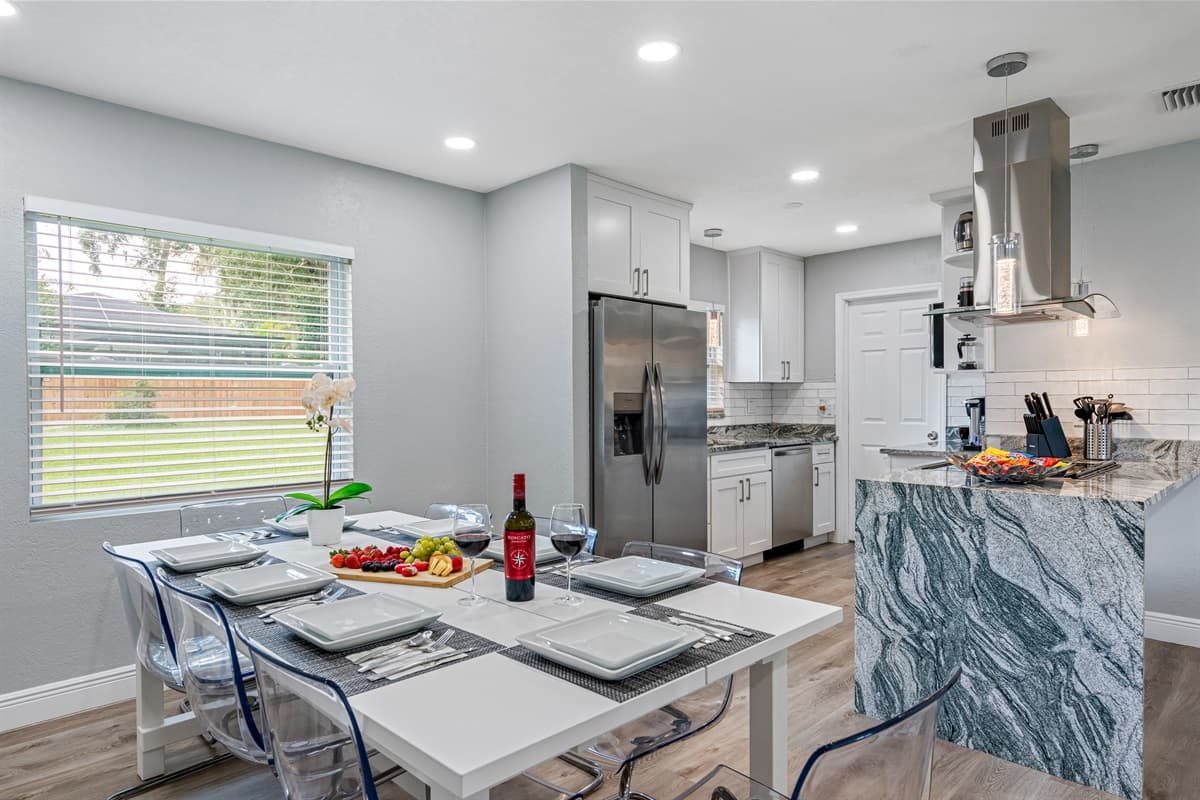 Bond over food prepared with love! Who wouldn't love this beautiful open space for dining area and kitchen? Send us a message now!