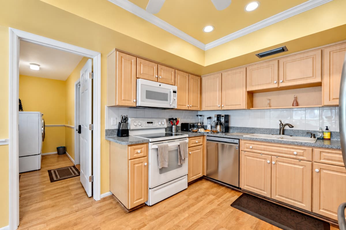 Fully equipped kitchen for you to prepare your meals.