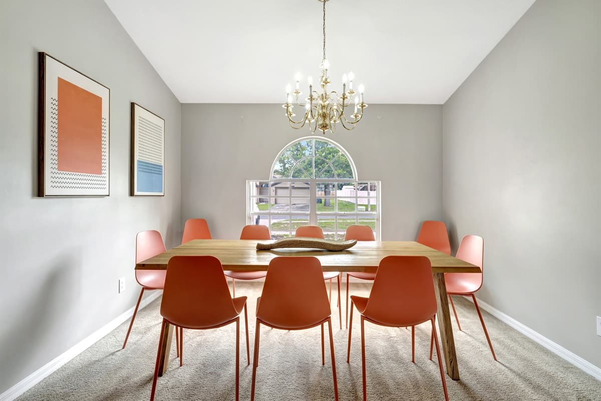 Crafted with precision and elegance, the dining table stands as a testament to timeless beauty and exceptional craftsmanship. 