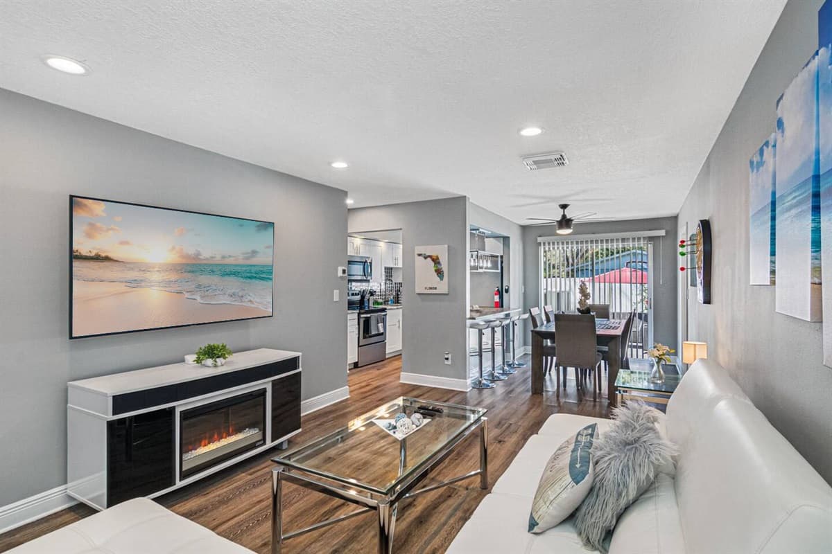 This lovely open concept will surely make you feel at home during your stay! Have the chance to share stories with family and friends while doing different errands. 