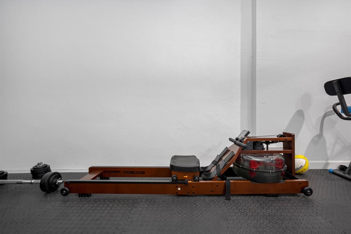 Enjoy the convenience of a modern exercise room equipped with essential machines and weights. A great addition for guests who value wellness and movement.