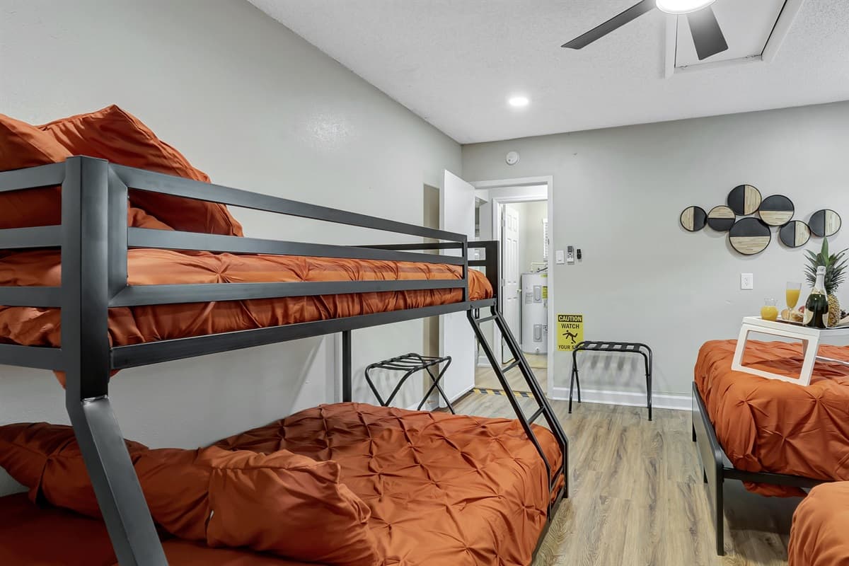 Whether you prefer the grandeur of 2 full size beds, or the fun of a bunk bed, there's a dreamy space for every traveler.