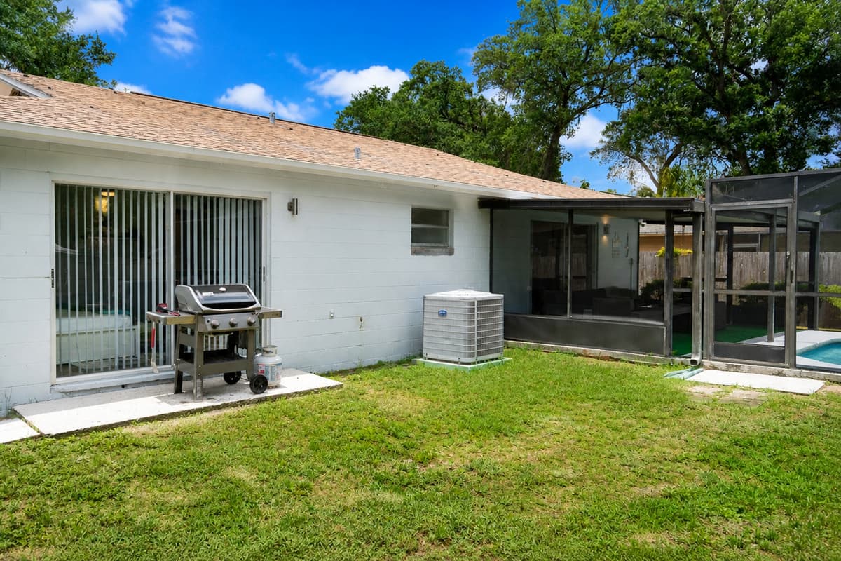 Do you love barbeque? Worry no more as we have a beautiful grill in our fully fenced backyard where you could cook and enjoy fresh barbeque! If you think this is a plus point, send us an inquiry as soon as possible!