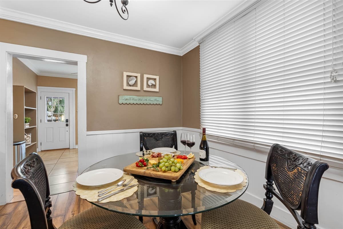 Large windows nearby flood the space with natural light during the day, offering a refreshing ambiance and, depending on the time of day, lovely views of the outdoors.