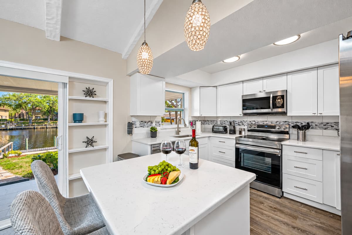 Want everyone to participate in the kitchen activities? Worry not! Our open kitchen space can accommodate everyone who wants to join. Meals are enjoyed best when served hot and fresh! Send us a message now!