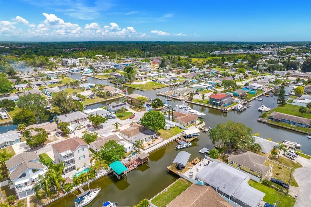 Aerial view of the neighborhood and the beautiful spots in the area surrounding the property. Who wouldn't love that? Have questions? Send us a message now!