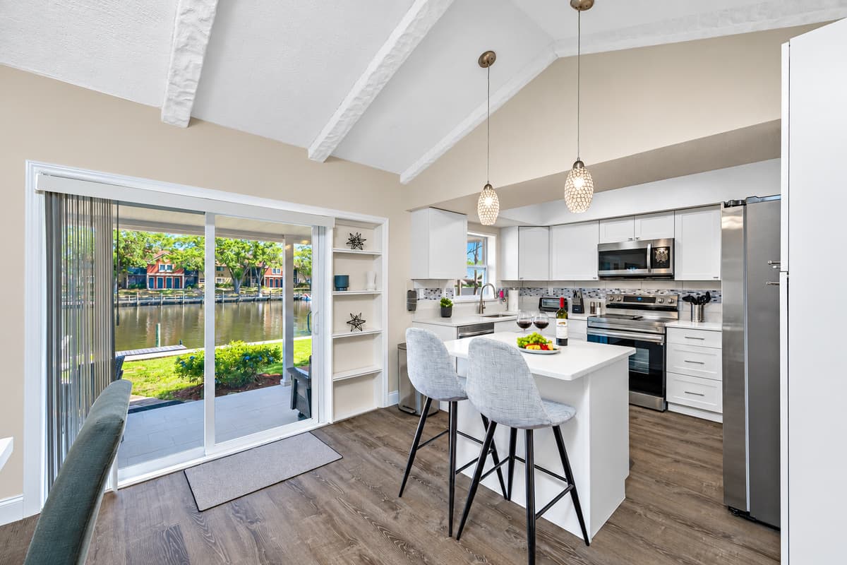 Share stories while getting the food ready! With our open space concept, you could bond with family and friends while making sure everyone would love the food they would eat! If you like this concept, send us a message now!