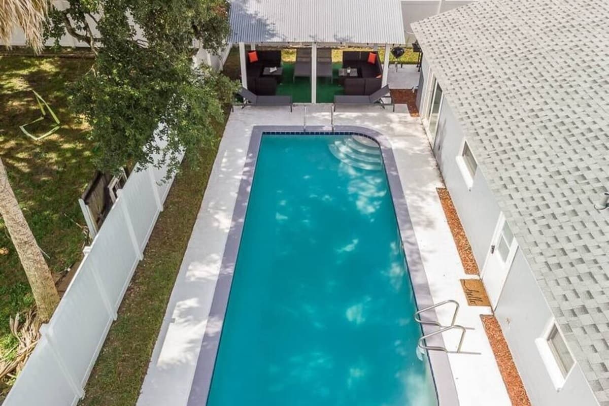 Beautiful and well maintained heated pool in a beautiful fully fenced backyard. Relax in our heated pool with family and friends. If you are interested in this property, send us an inquiry right now!
