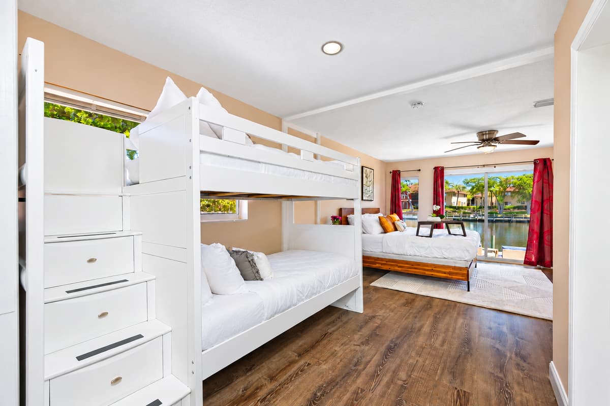 This bedroom is perfect for a small family or a group of friends who wants to hang out and sleep in one room. It is very spacious and has a very nice view. If you are interested to book this house, Send us a message now!