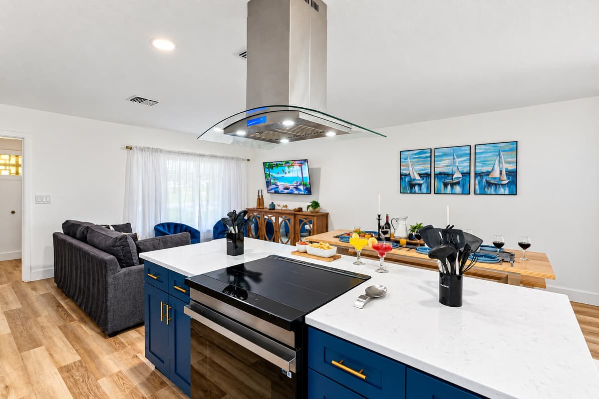 The heart of the home: bright, open, and ready for anything from pancakes to cocktails.