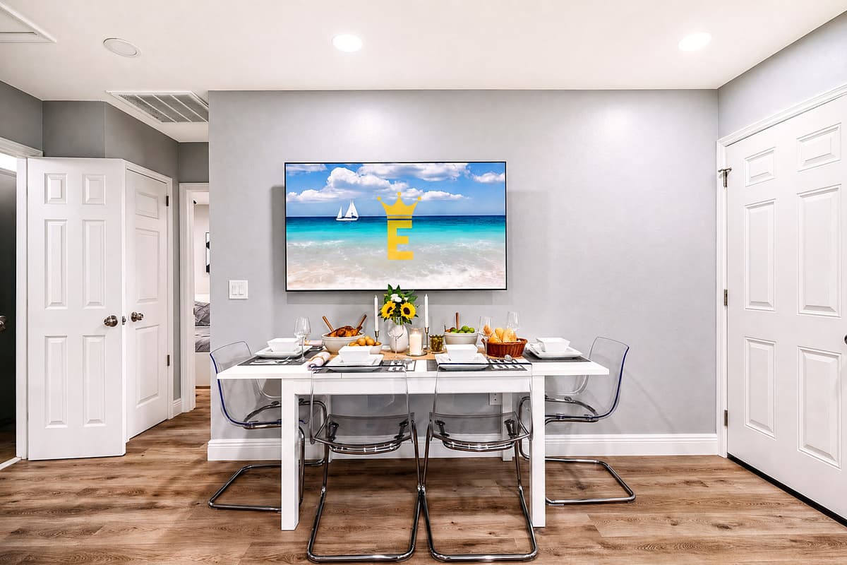 This beautiful dinning table seats 4 people. Enjoy  home cooked food straight from the stove or oven while reminiscing happy memories with family and friends.