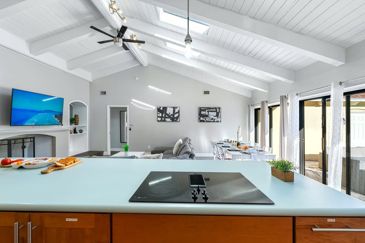 Whether you’re preparing a quick breakfast or hosting dinner, this kitchen brings everyone together.