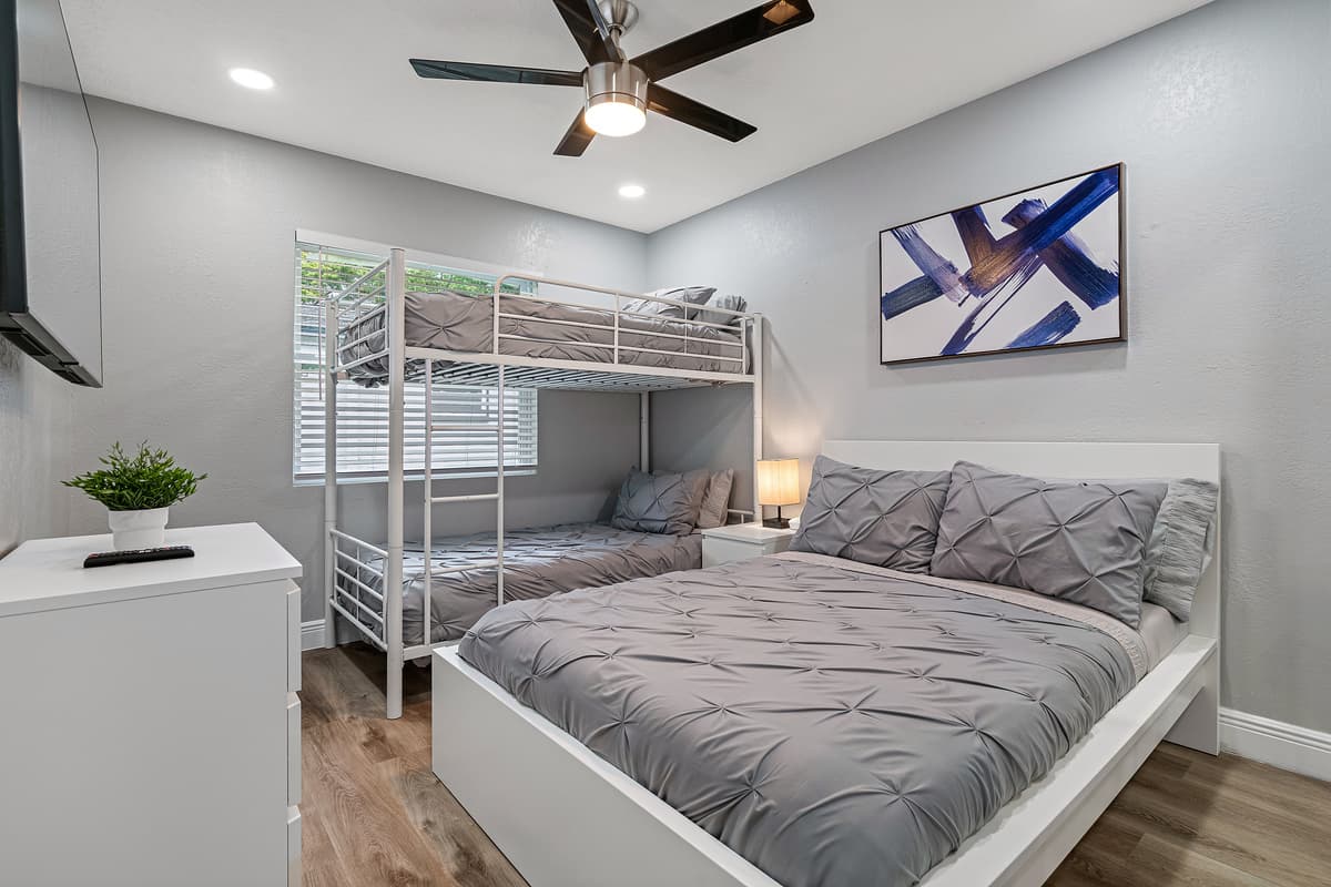 Perfect room for families with kids or group of friends. This magnificent bedroom with twin sized bed, single bunkbed, drawers for storage and smart TV. If you feel like this place is for you, send us an inquiry now!
