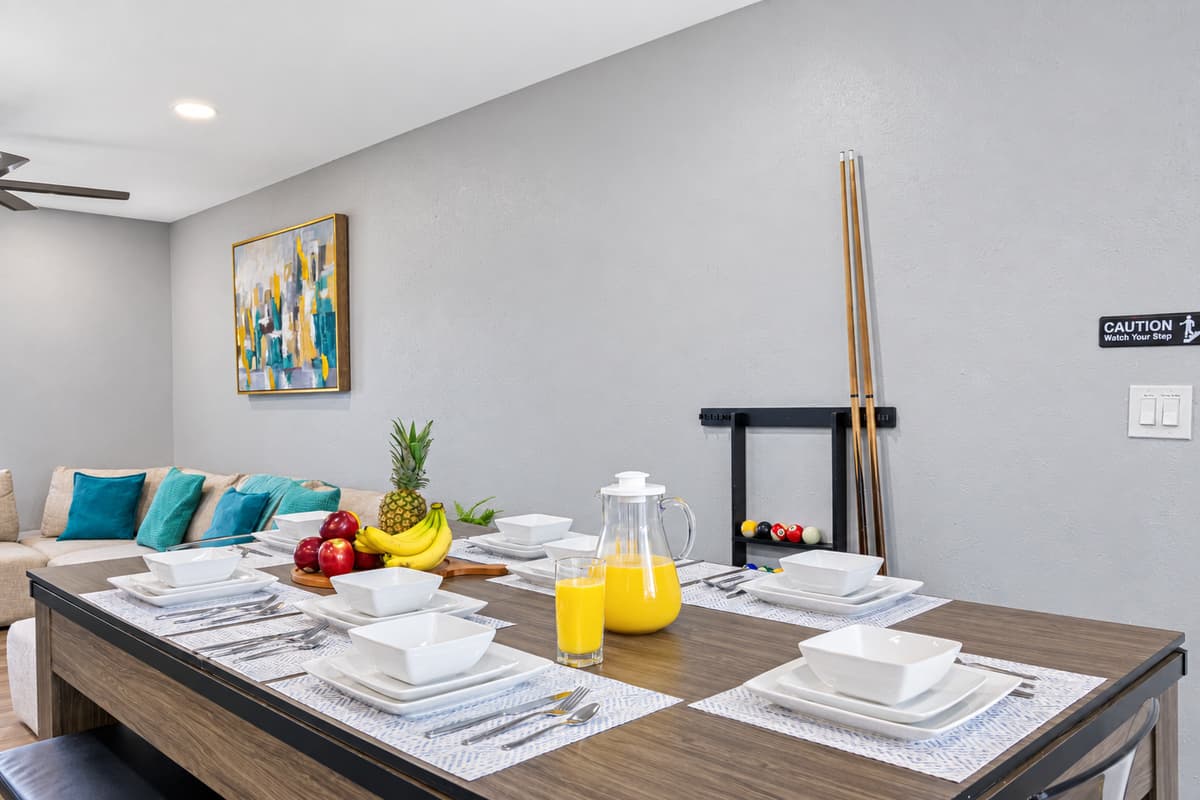 Great meals are best shared with loved ones while reminiscing great and funny memories together! Send us a message if you have any questions! Book now!