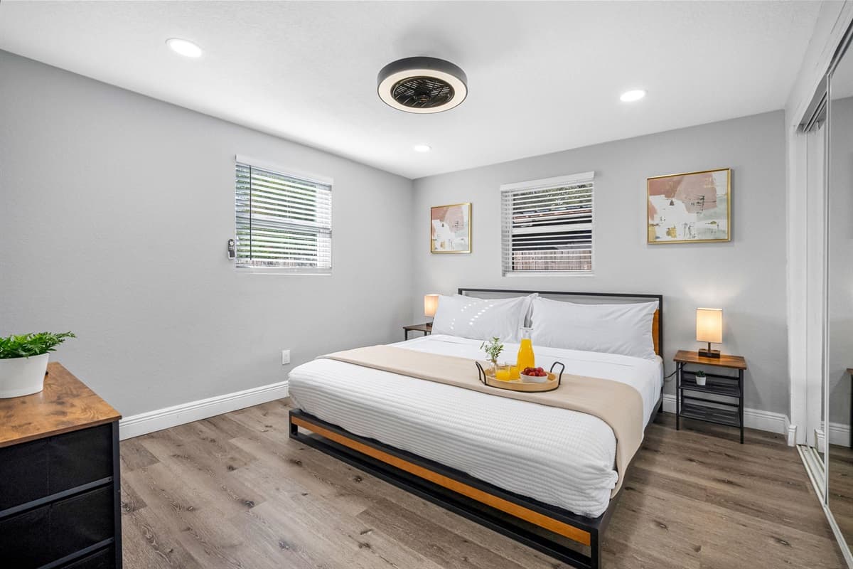 A perfect mix of comfort and sophistication — enjoy the plush bedding, warm lighting, and serene ambiance.