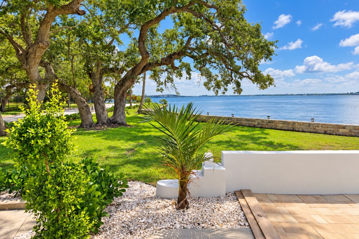 Waterfront grounds and views along the seawall.