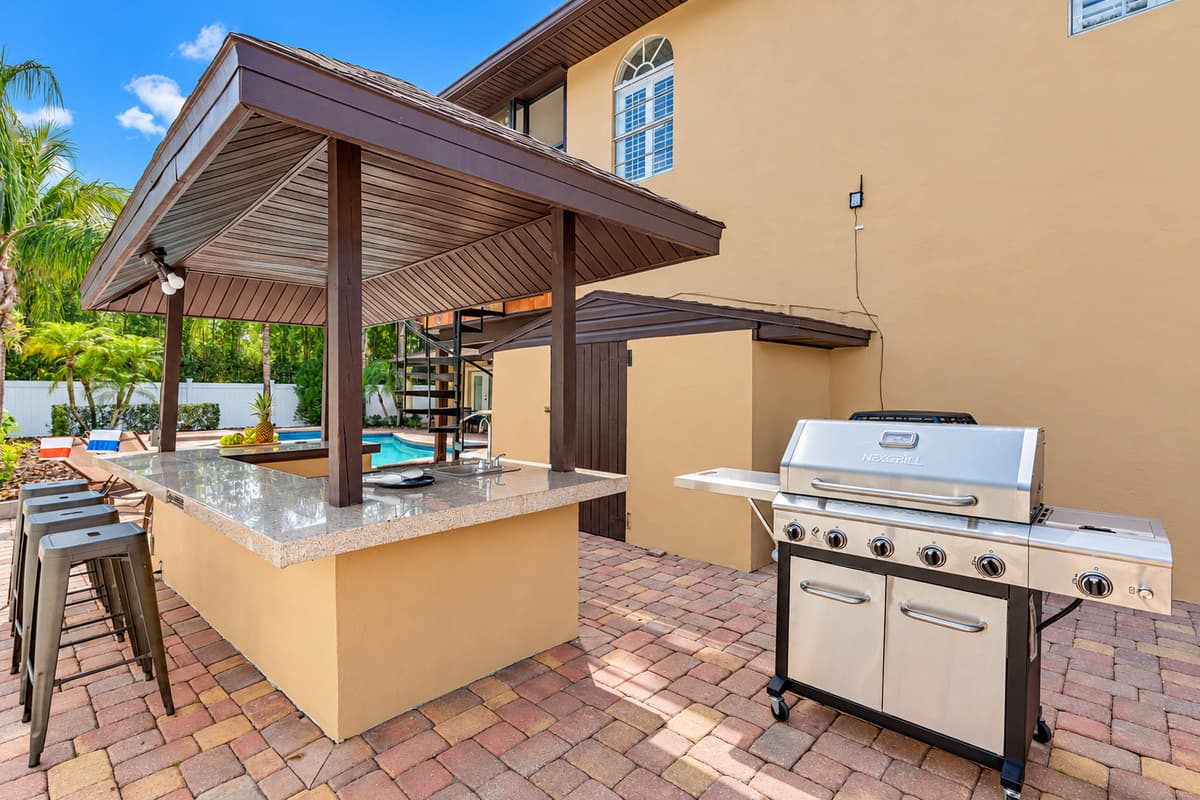 Our grilling station is the ultimate outdoor entertaining space, bringing together the best of cooking, dining, and socializing to create an unforgettable experience.
