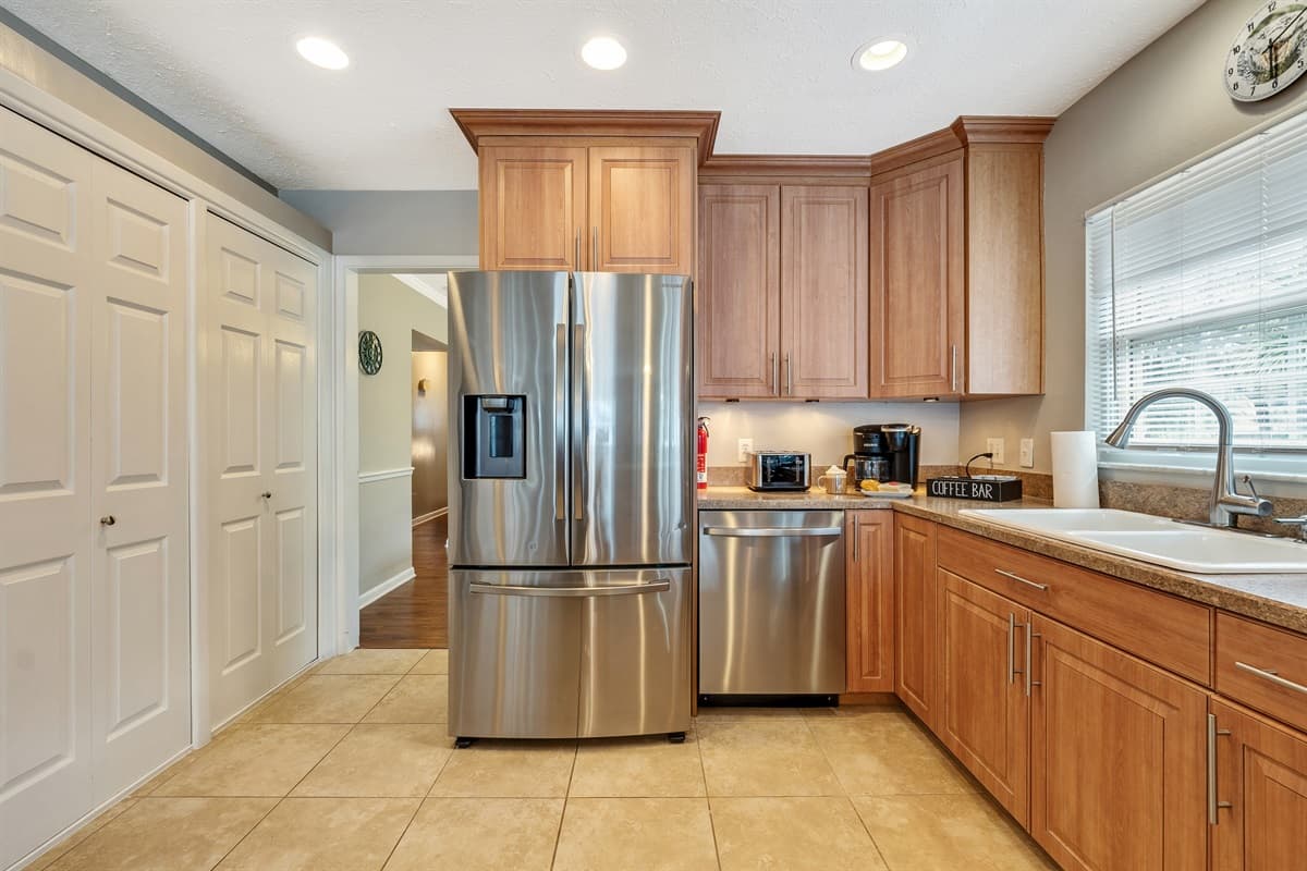 From sleek, state-of-the-art ovens to precision-engineered stovetops and intuitive refrigeration systems, every element has been carefully selected to marry form with function.