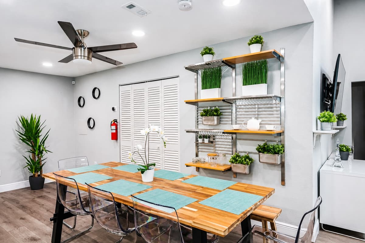 The beauty of life is in small details, not in big events. That's why we make sure that small details in this property are impeccable. Plants and decors were well thought of. If you appreciate small details too, send us a inquiry now!