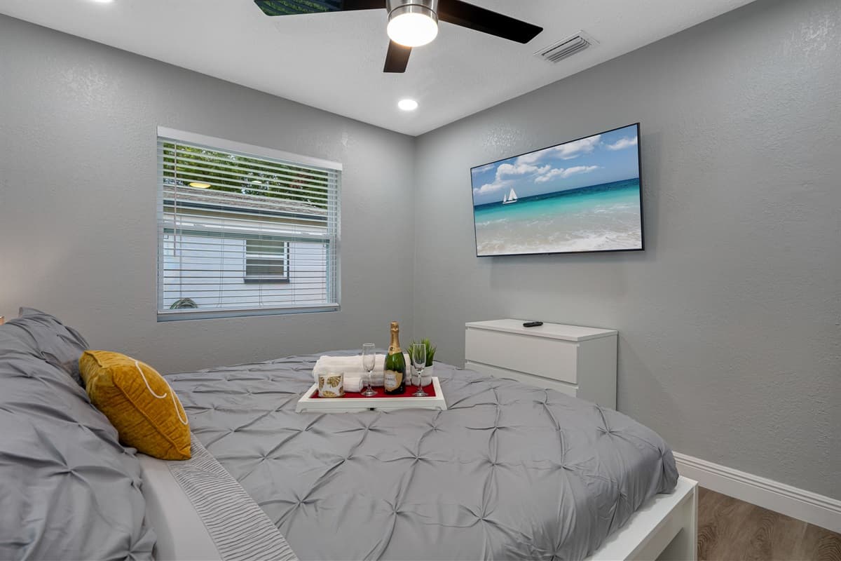 Never worry about the series or movies you've been wanting to watch! Our stunning bedroom has its own smart TV! If you love what you see, send us a message now!
